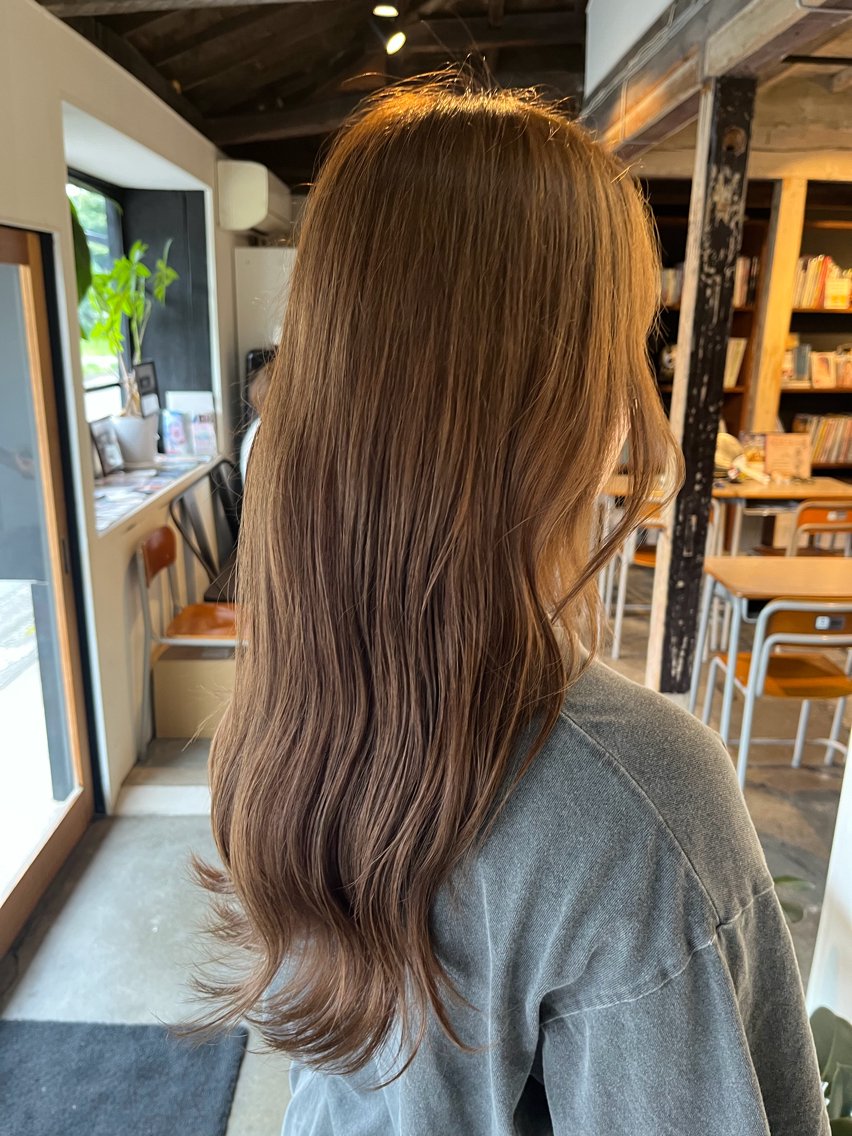 ロング 髙木 麻衣のヘアスタイル