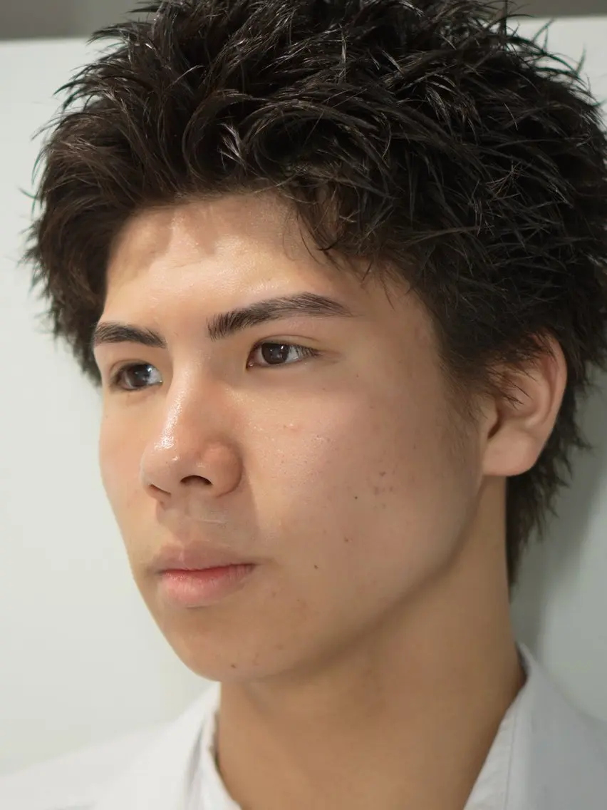 メンズ アイブロウ 鈴木 唯の眉毛・アイブロウイメージ