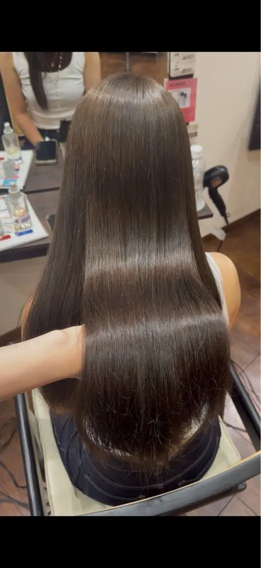 ロング カラー ブラウンカラー ミント ヘアカラー 市川 由那のヘアスタイル
