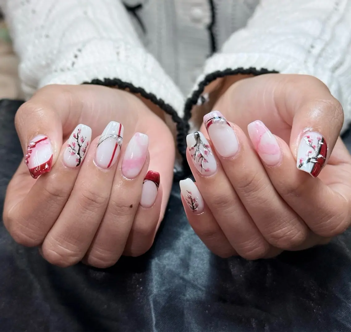 ネイル Iconic Nailのネイルデザイン