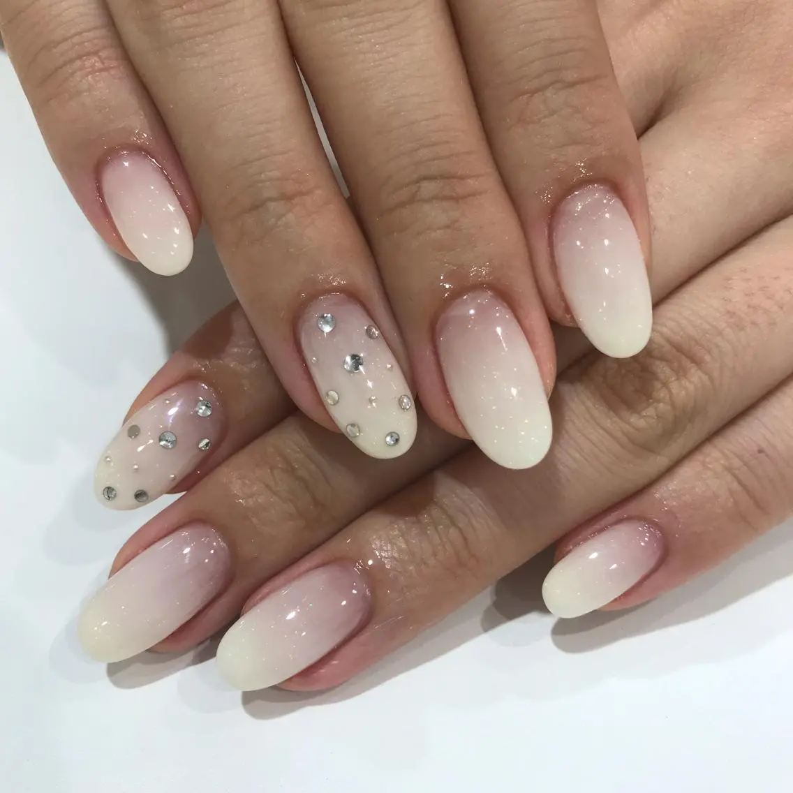 ネイル ハンドネイル ハンドケア Charme. NOBUKOのネイルデザイン