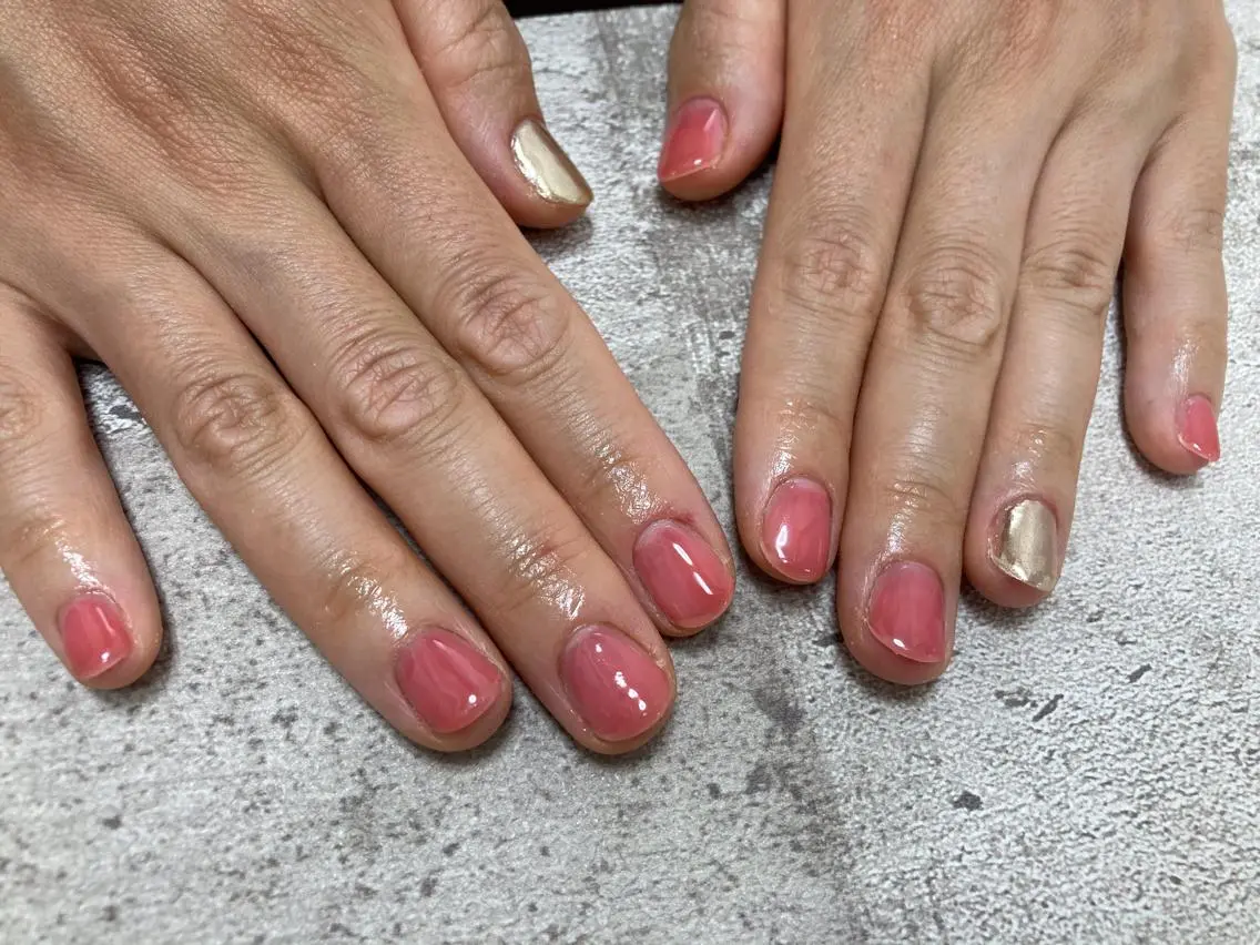 ネイル ミラーネイル ワンカラーネイル mogunail &blowのネイルデザイン