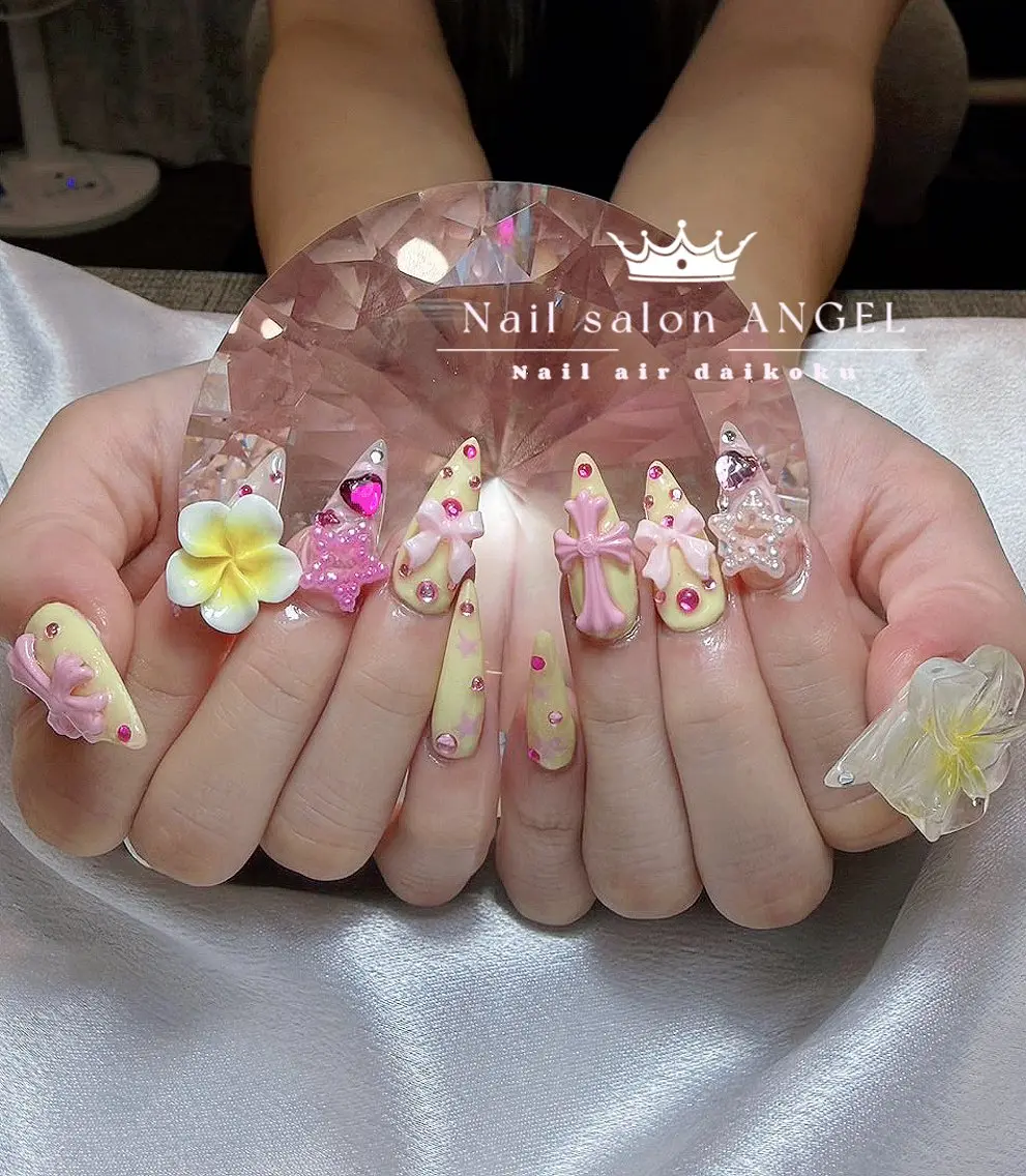 ネイル ジェルネイル ゴージャス 韓国ネイル ロングネイル シルバー 大阪/大国ANGEL 🦋ユ🥰ワンホンのネイルデザイン