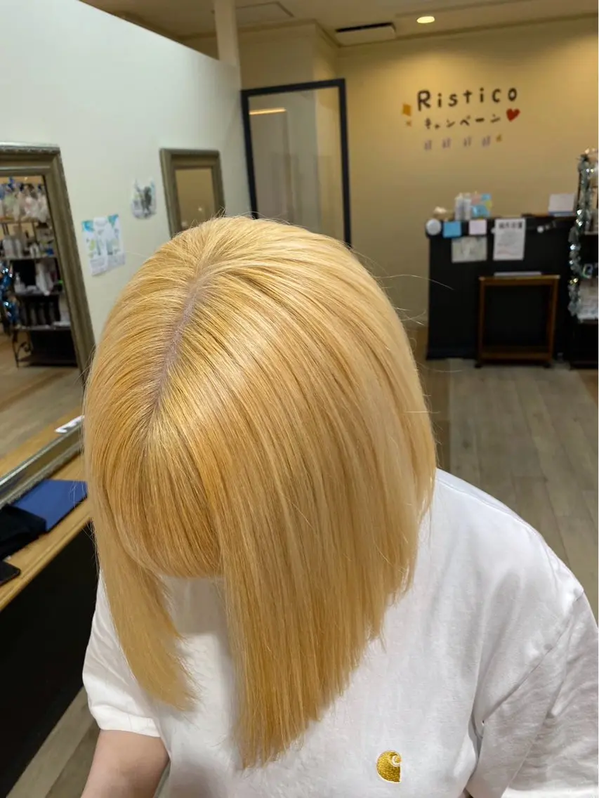 ミディアム カラー ブロンド ヘアカラー cocotte🫧 kotomiのヘアスタイル