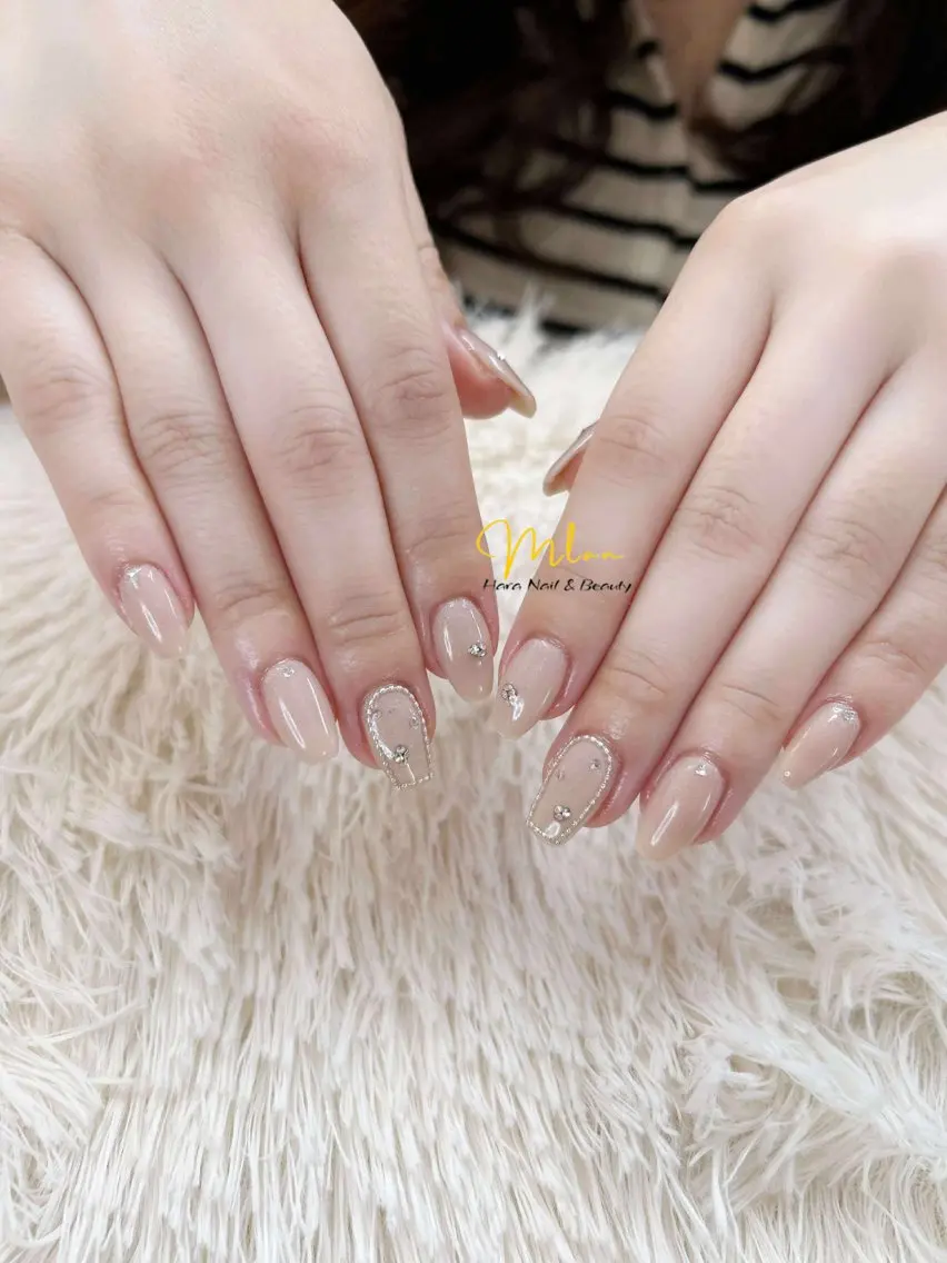 ネイル フレンチネイル グラデーション キラキラネイル 韓国ネイル ラメ(グリッター) ハンドネイル Ha Nailのネイルデザイン