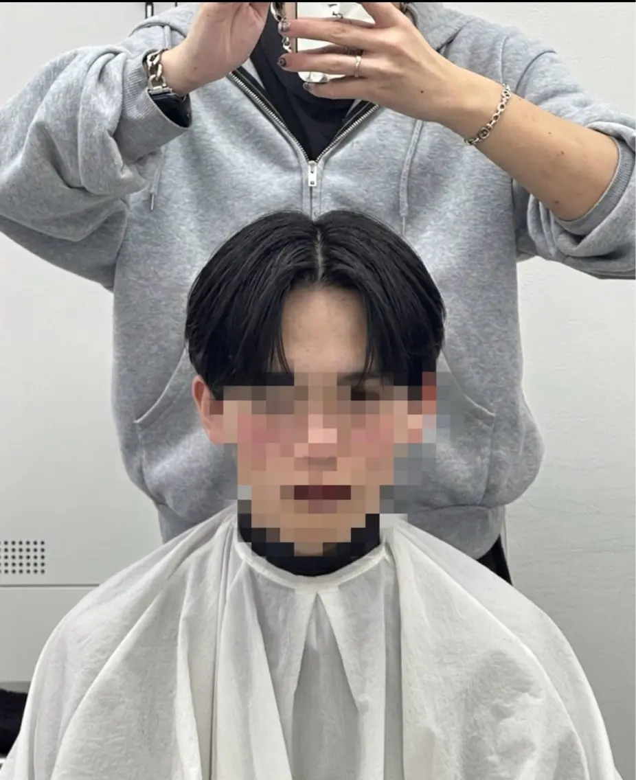メンズ 赤み消し／アッシュ系 ／ダウンパーマ／優斗のヘアスタイル