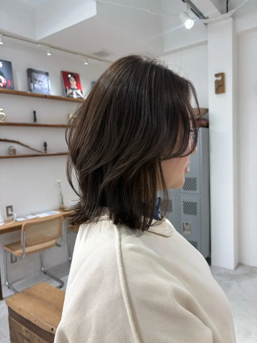 ミディアム カラー ヘアカラー 岩井 綺良のヘアスタイル