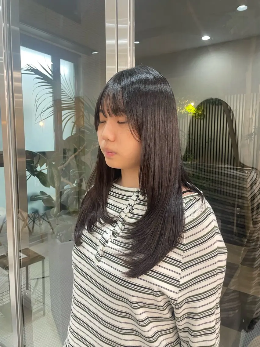 セミロング レイヤーカット 🌱 はるかのヘアスタイル