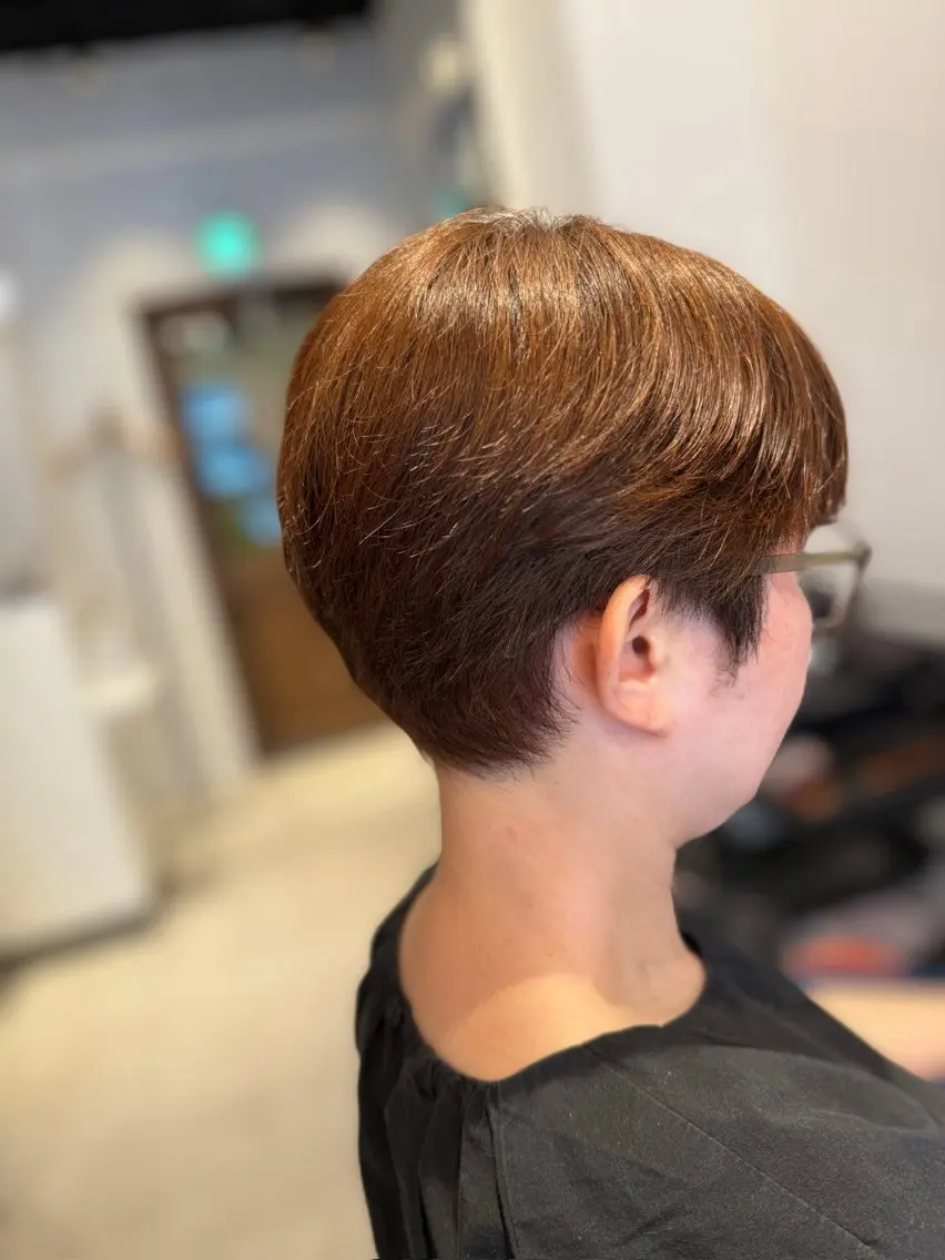 ショート カラー ブラウンカラー ピンクカラー ピンクブラウン ヘアカラー 高石 乃愛のヘアスタイル