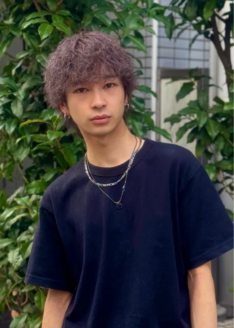 ショート カラー メンズ ヘアカラー トリートメント MIMI🌻໋᳝݊ 個性派カラー⑅ ⸝꙳のヘアスタイル