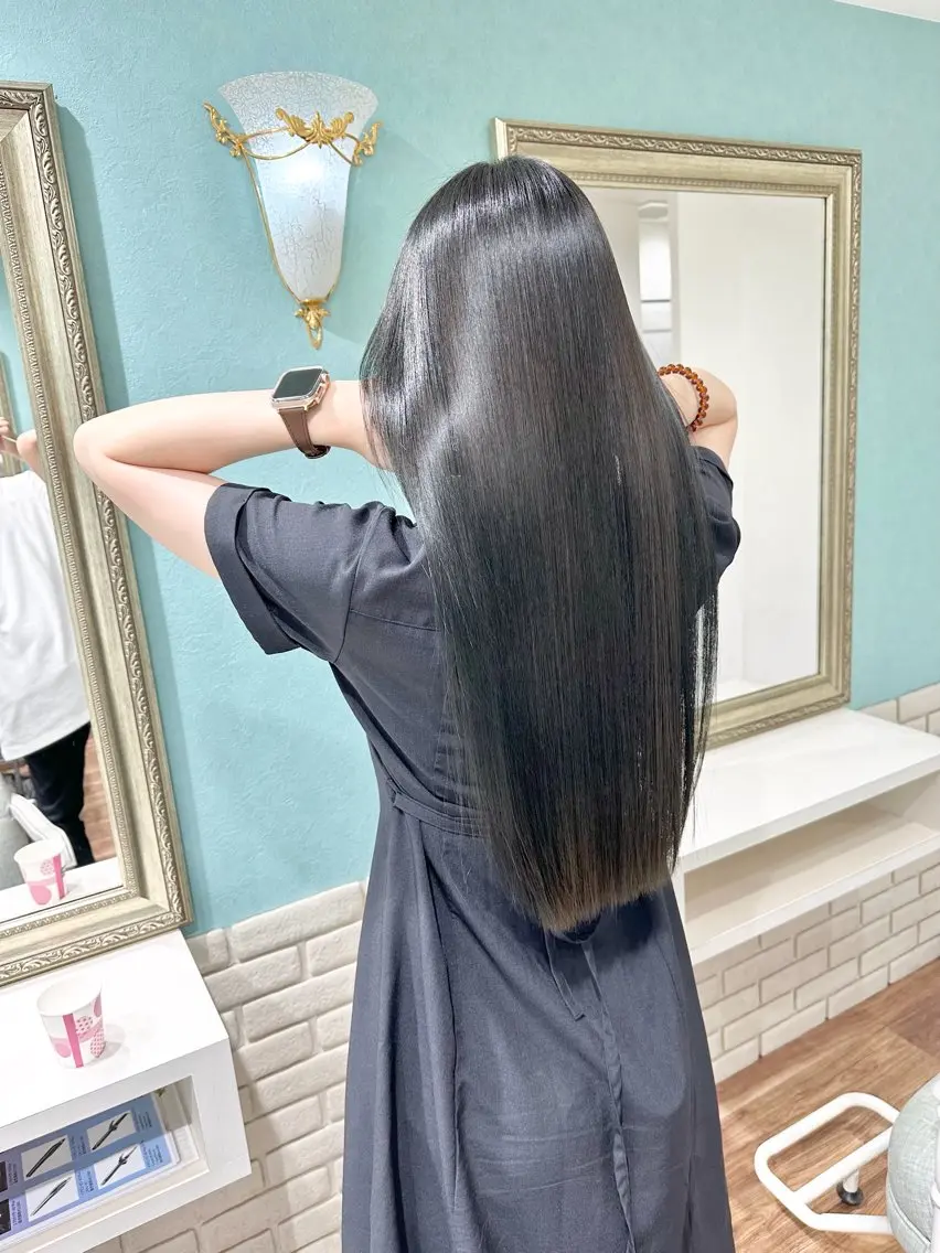ロング カラー ブリーチ 髪質改善 縮毛矯正 縮毛矯正 Rely リリーのヘアスタイル