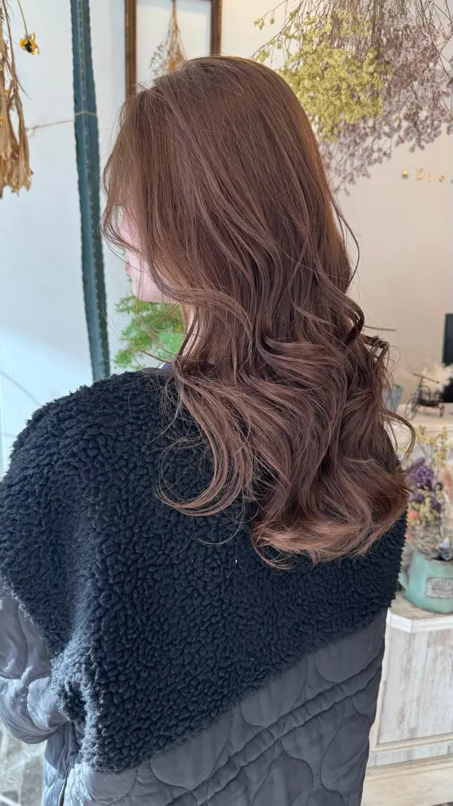 ロング カラー ベージュカラー ブリーチ 透明感カラー ミルクティーベージュ ブリーチなしカラー ヘアカラー m ā l o.🌷 サカモトマイコのヘアスタイル