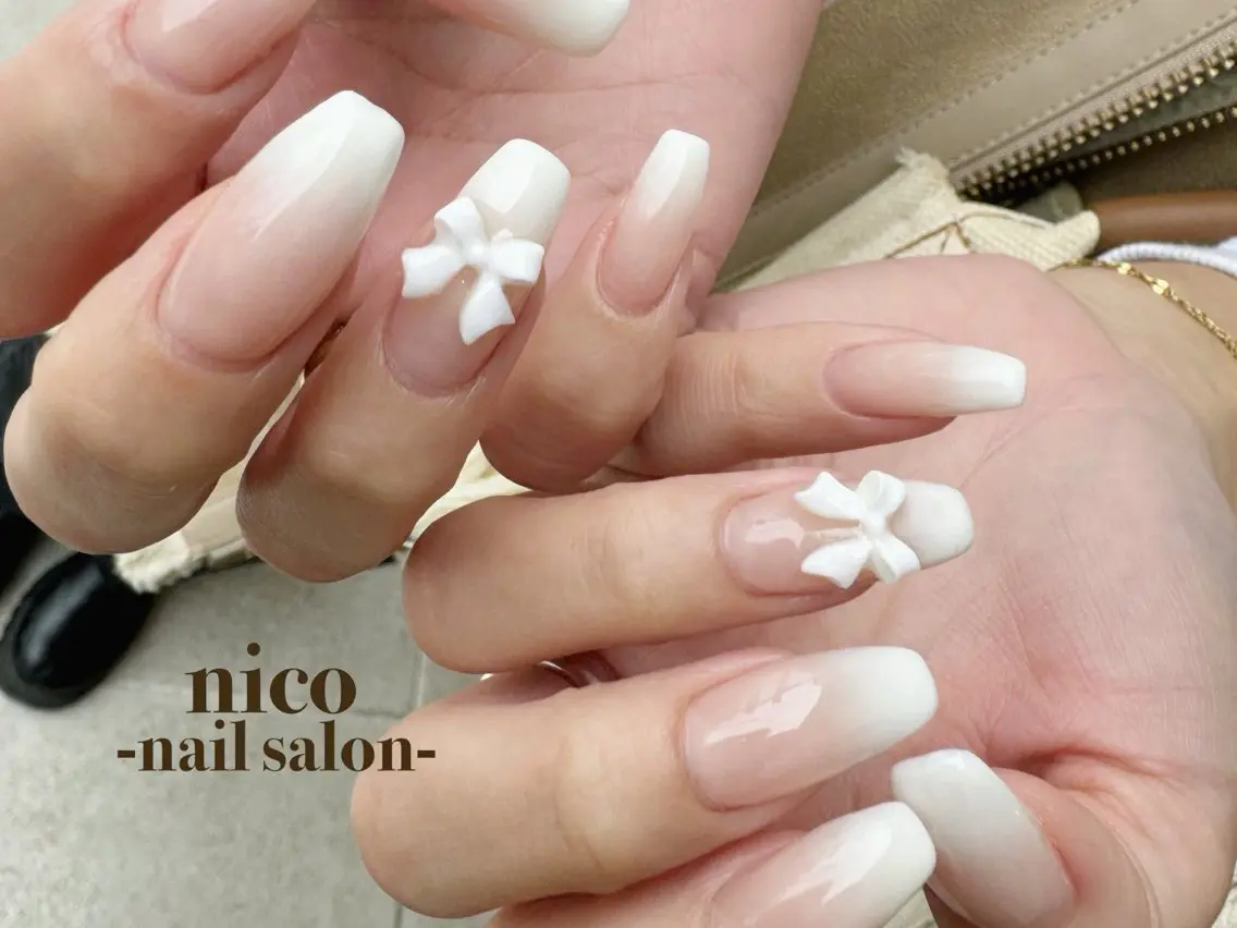 ネイル グラデーション 赤色 nico-nail ️🫧wakanaのネイルデザイン