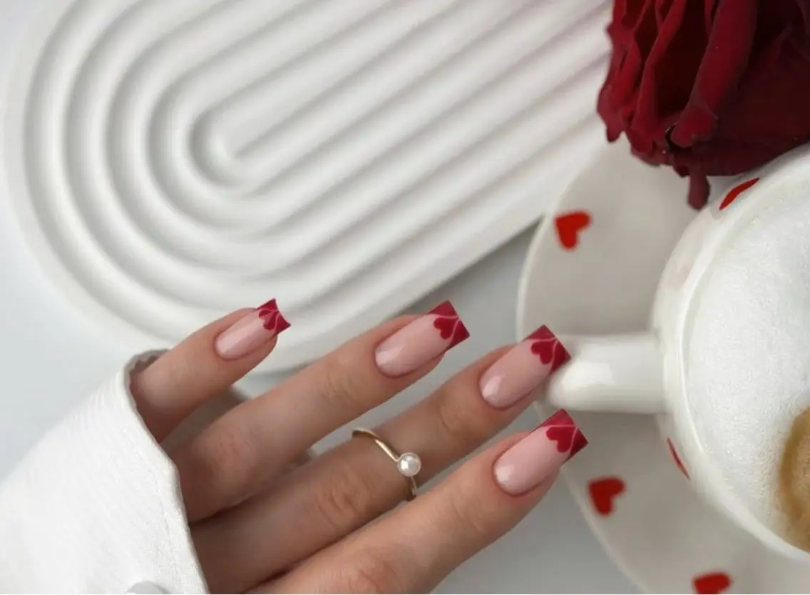 ネイル フレンチネイル グラデーション キラキラネイル 韓国ネイル マグネットネイル ハンドネイル 🎀🎀YooLi Nail Salonのネイルデザイン