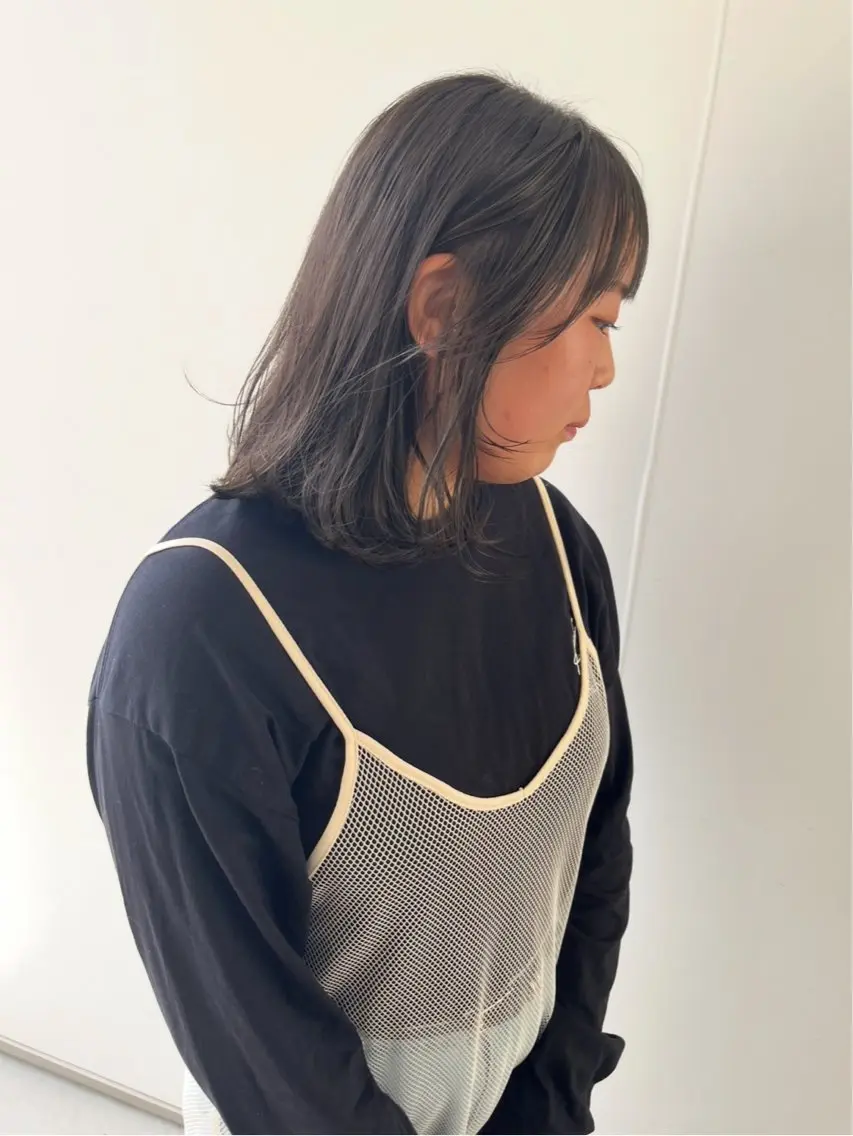 ミディアム カット ヘアカラー 松本 茜のヘアスタイル