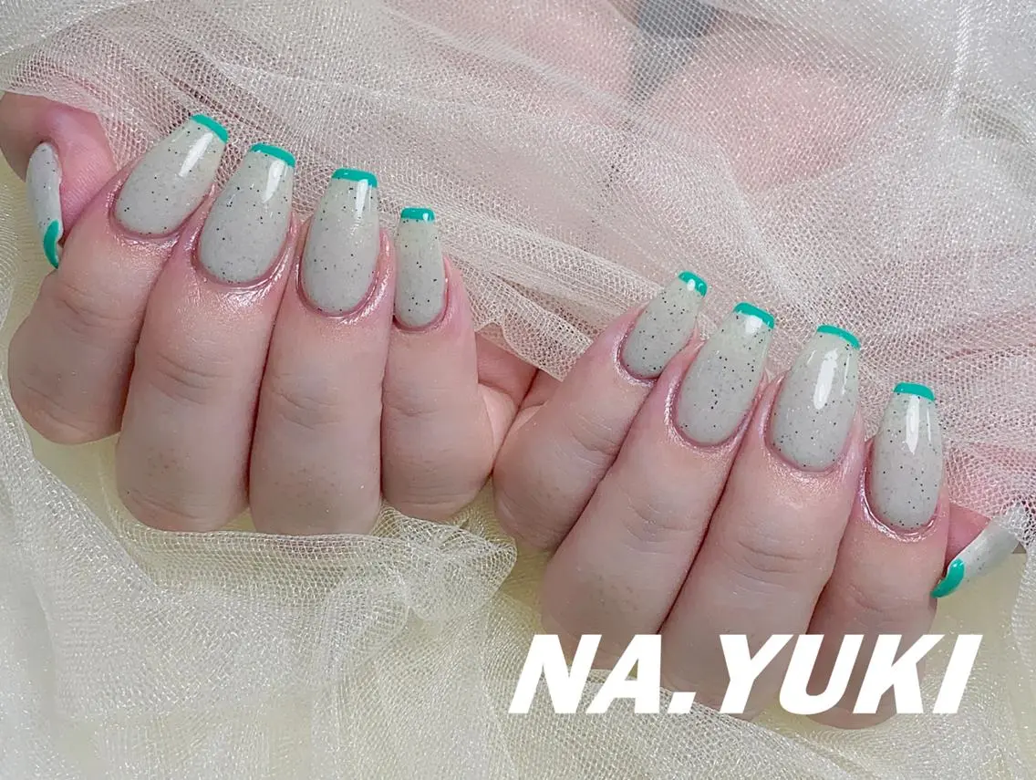 ネイル 🌷 Mooning 🌷のネイルデザイン
