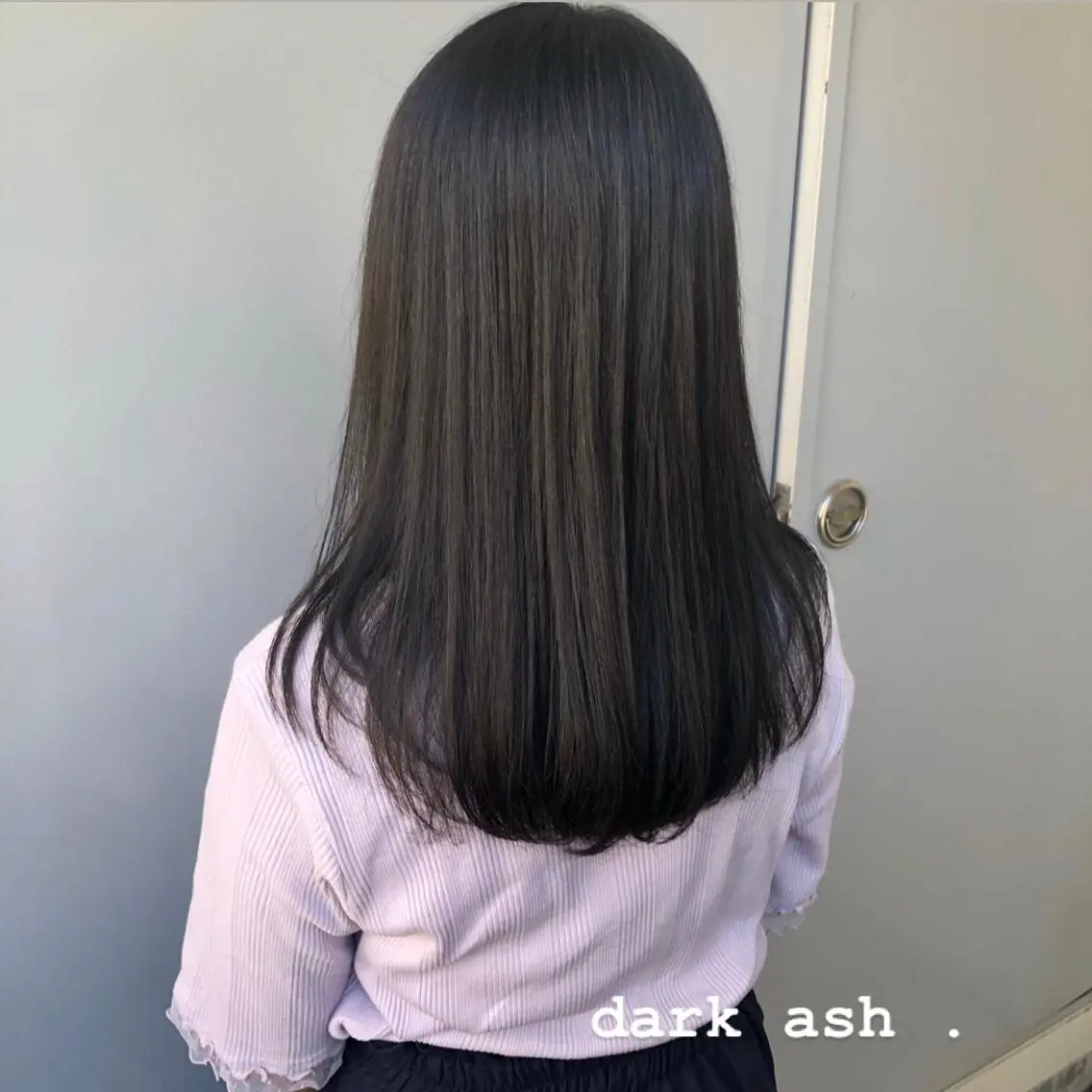 セミロング カラー ヘアアレンジ アッシュ ダークアッシュ トレンド眉🌈✨ arisaの眉毛・アイブロウイメージ