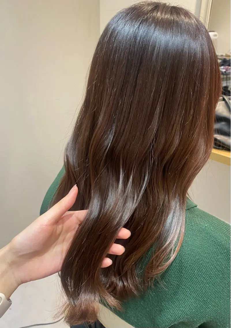 ロング カラー 鈴木 りやのヘアスタイル