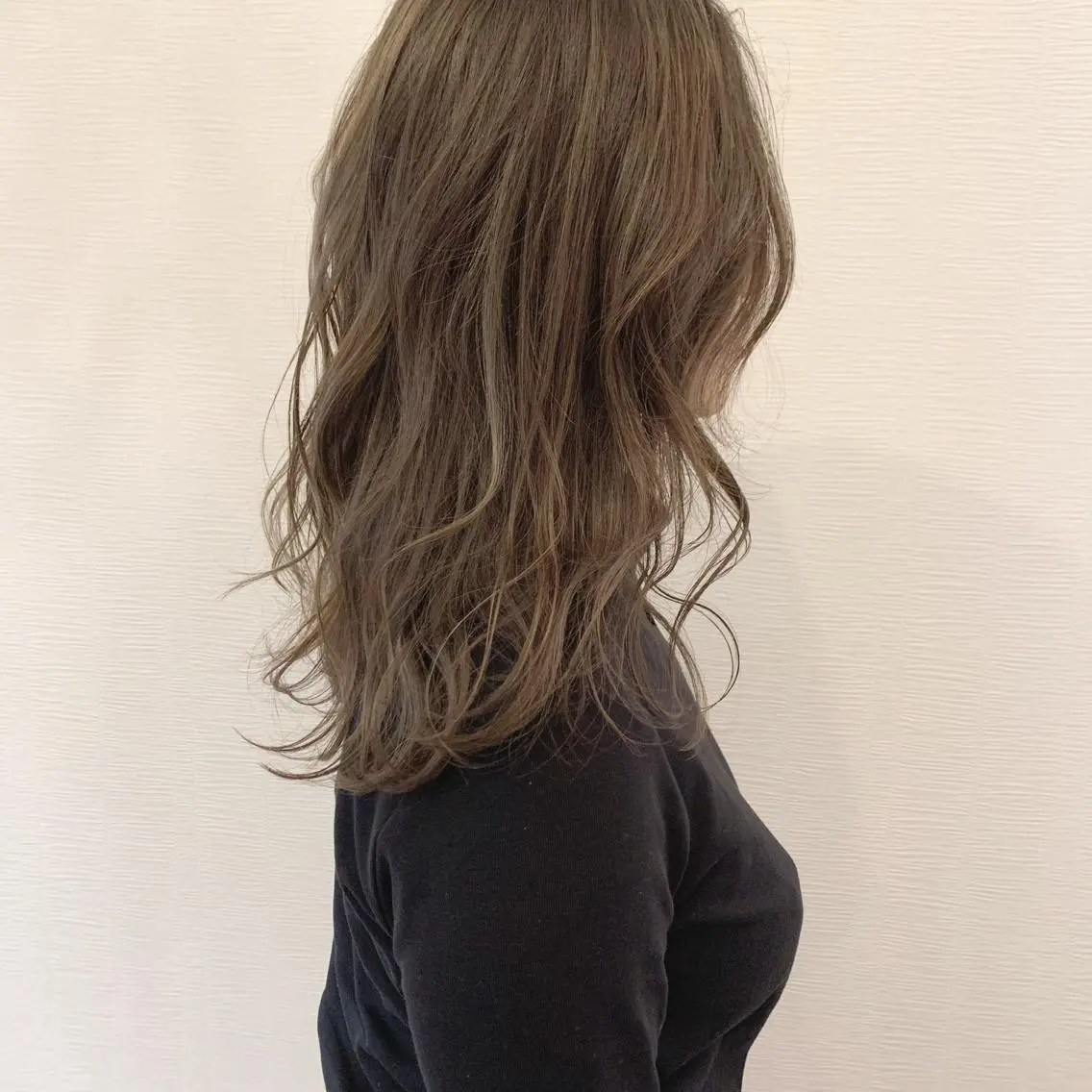 ミディアム カラー ブリーチ 透明感カラー グラデーションカラー グレージュ ハイライトカラー 池田 真由美のヘアスタイル