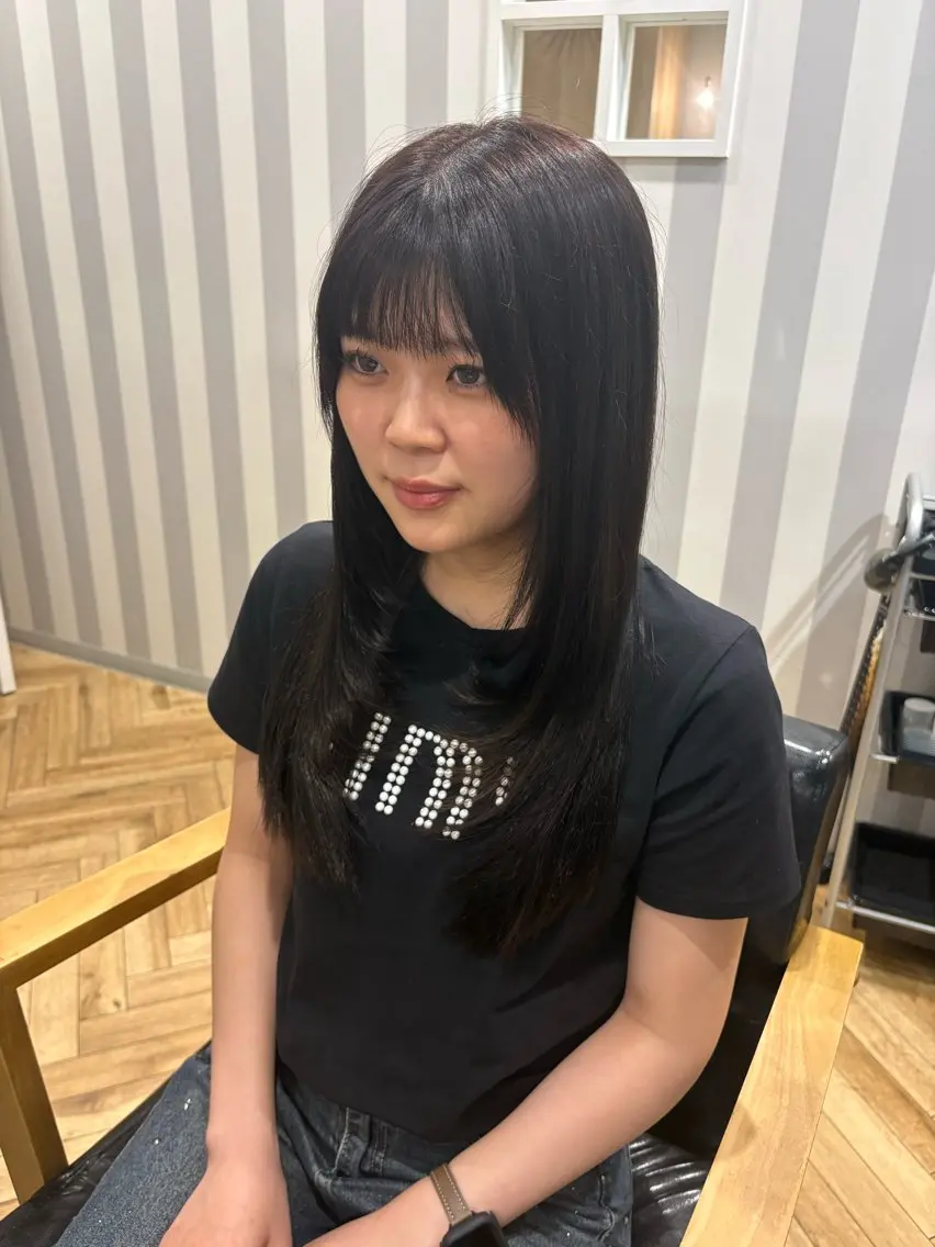 ロング カット ヘアカラー 小堀 いぶきのヘアスタイル