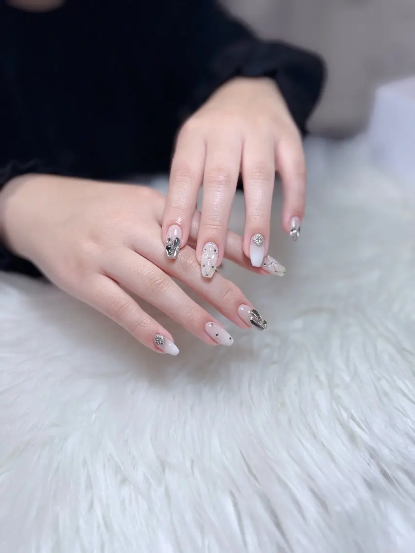 ネイル アートネイル オーロラネイル ジェルネイル 韓国ネイル ロングネイル ハンドネイル Nichi Nailsのネイルデザイン