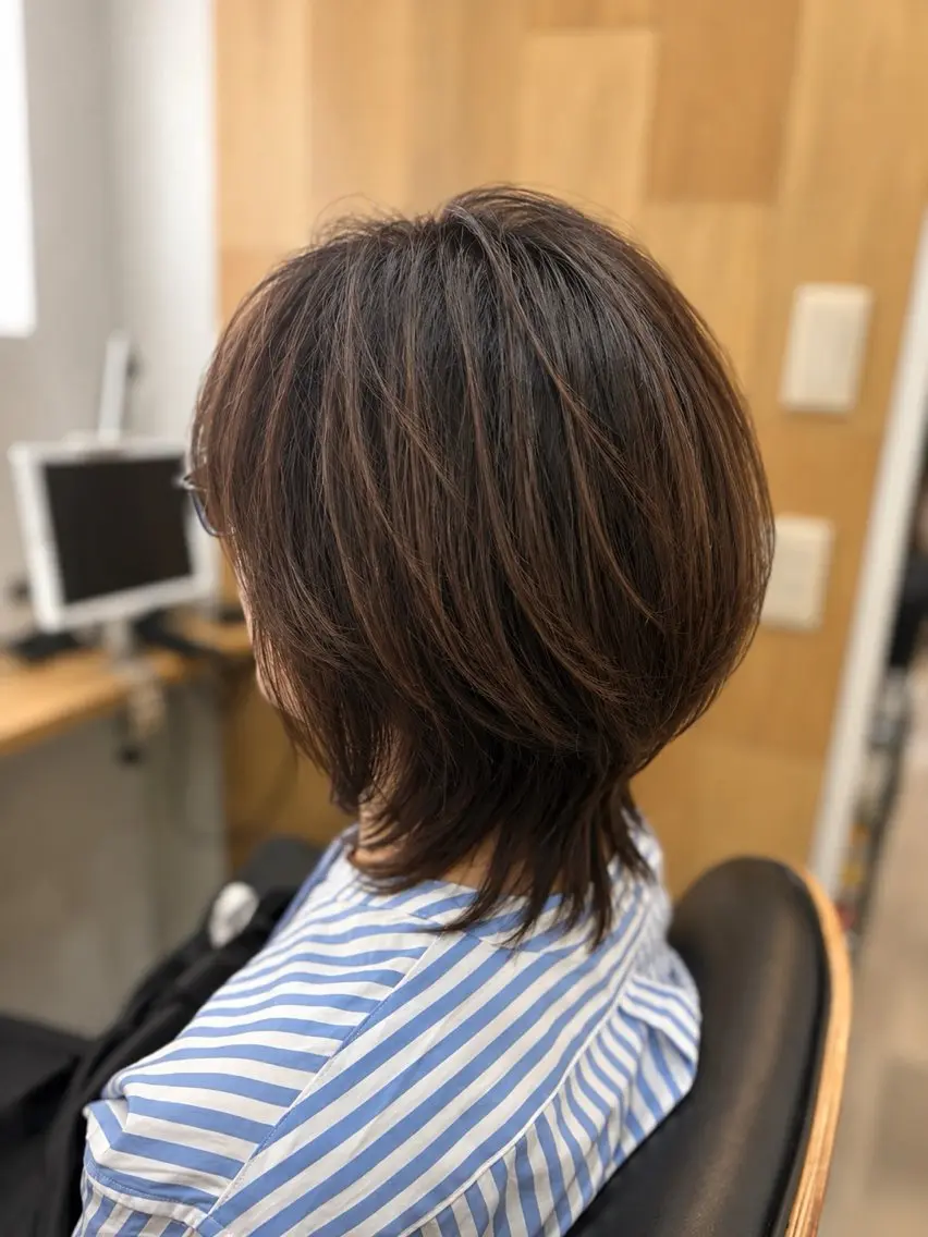 ミディアム カット ヘアカラー 白鳥 正孝のヘアスタイル