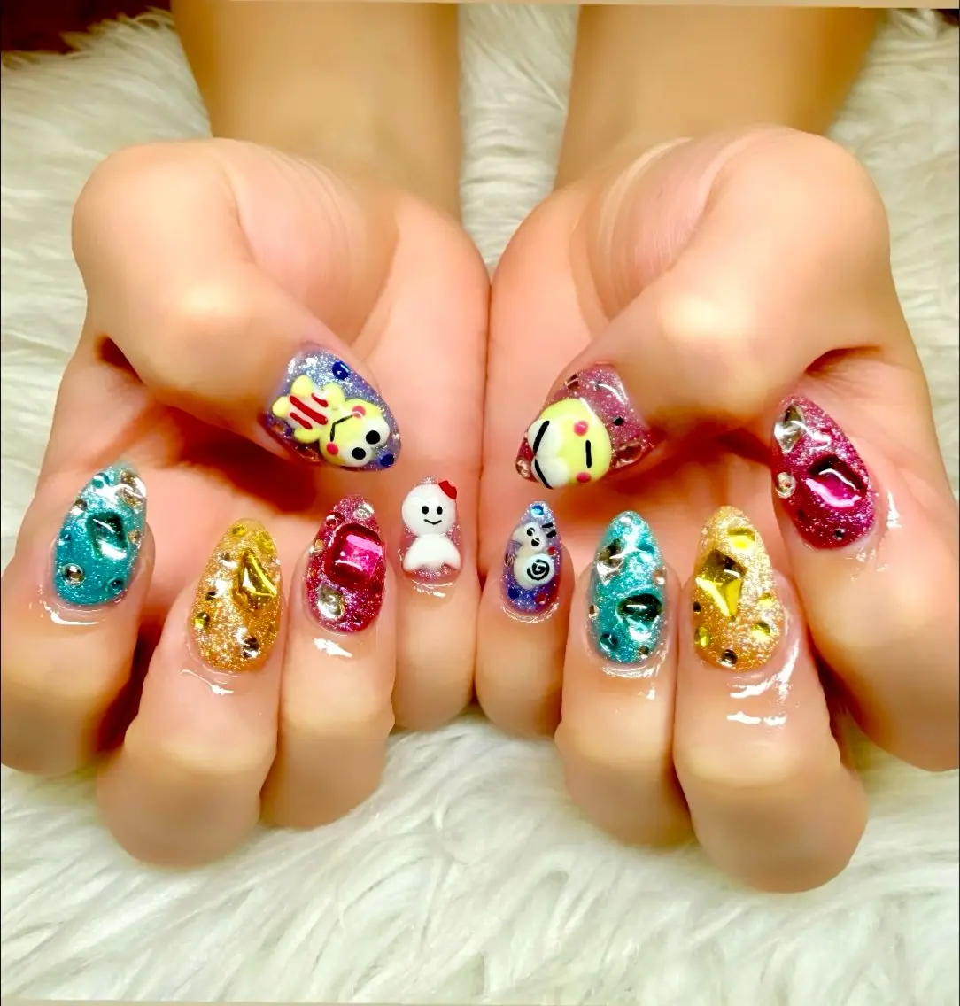 ネイル ハンドネイル UnFLAIR 🐱WAKANAのネイルデザイン