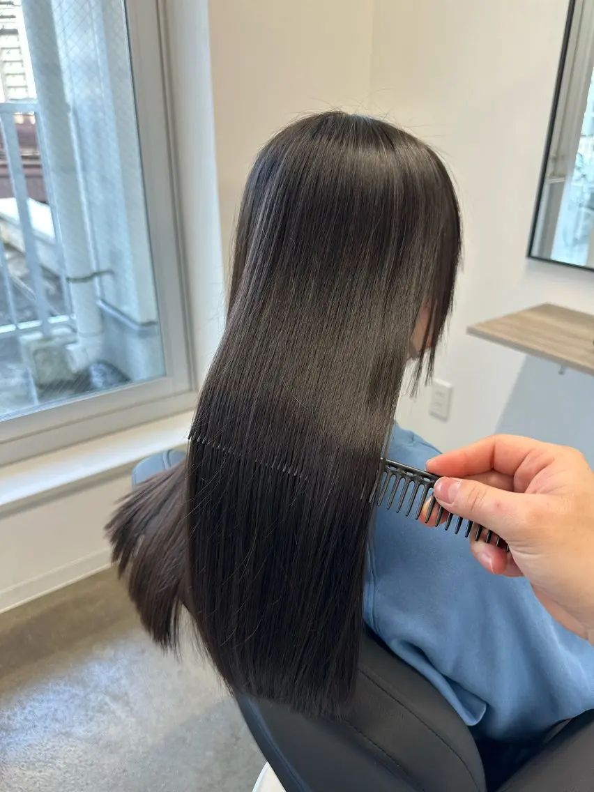 ロング カット 縮毛矯正 トリートメント 大友 岳斗のヘアスタイル