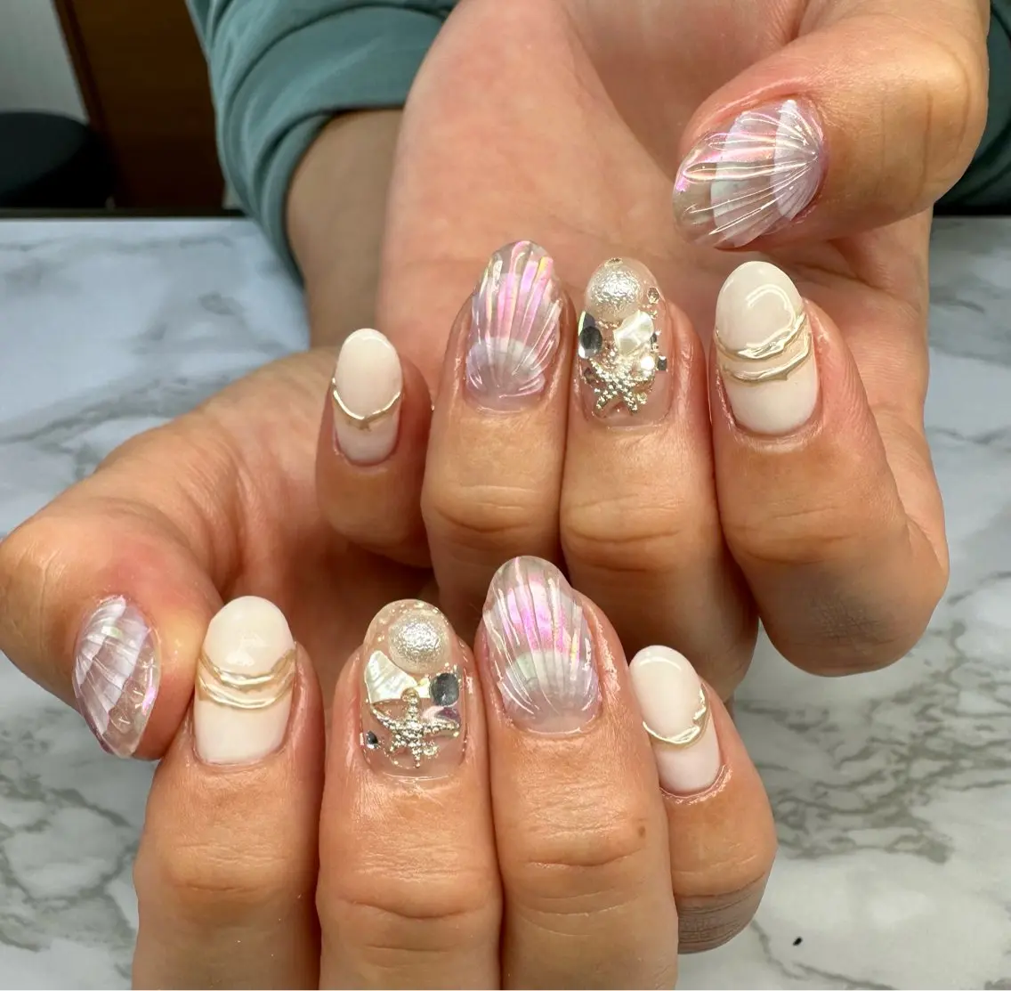 ネイル オーロラネイル ニュアンスネイル 夏ネイル Mai’s nailのネイルデザイン