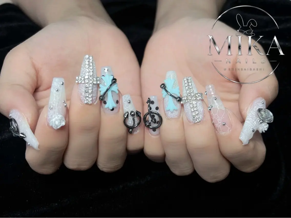 ネイル ハンドネイル Rina Mika Nailsのネイルデザイン