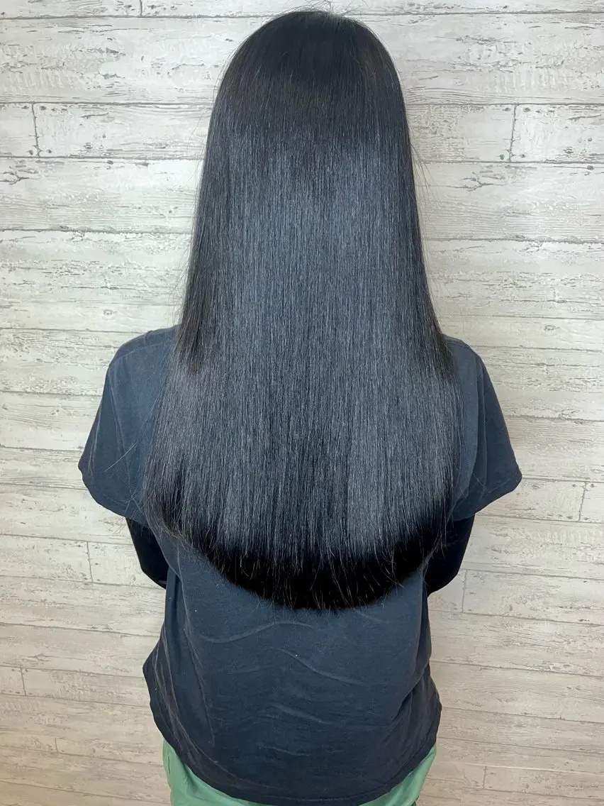 ロング カラー 黒髪 ブリーチ ブルーカラー ブルーブラック ブリーチなしカラー 小池 穂果/ 府中のヘアスタイル