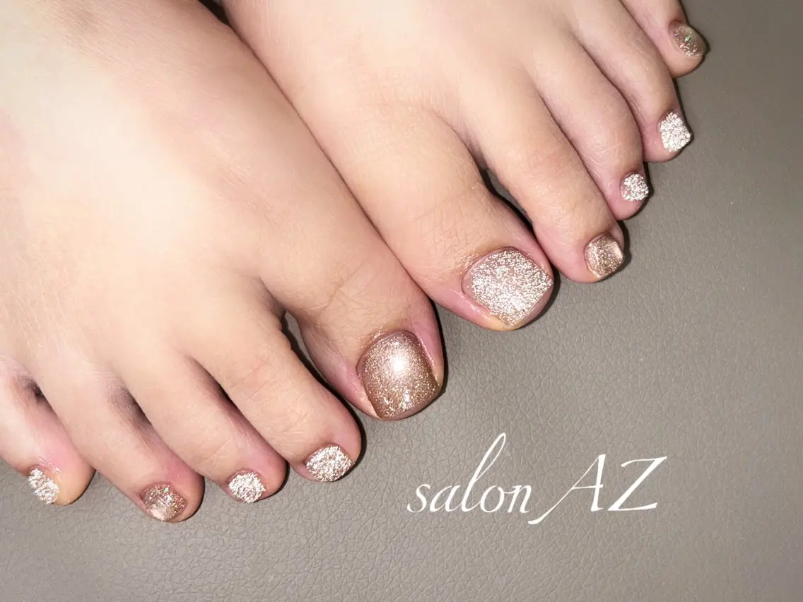 ネイル アートネイル フレンチネイル マグネットネイル ニュアンスネイル オフィスネイル フットネイル salon AZのネイルデザイン