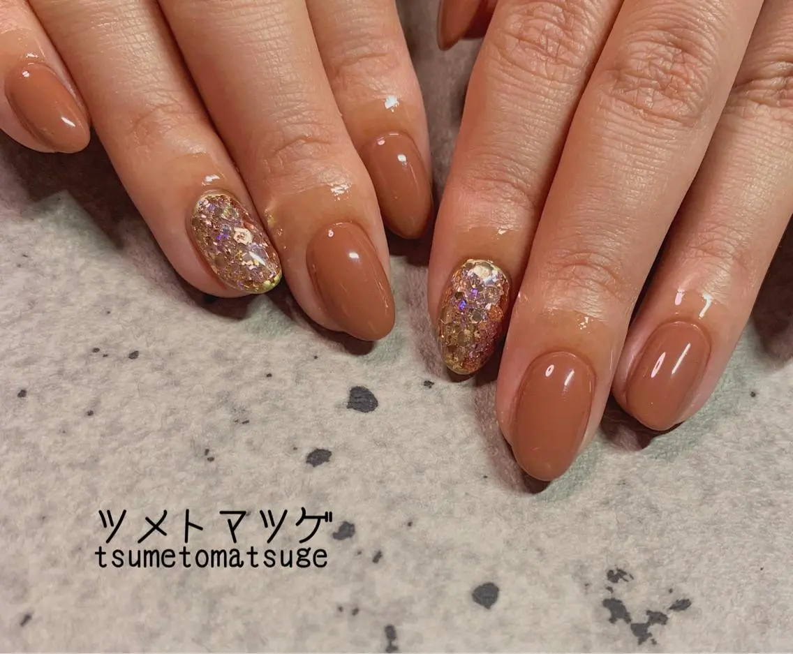 ミディアム ネイル ハンドネイル ツメトマツゲ .のネイルデザイン