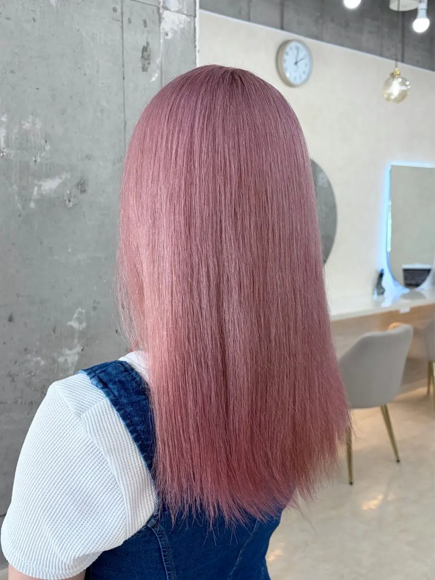 セミロング カラー ベージュカラー ピンクカラー ピンクベージュ ヘアカラー トリートメント 倉澤 愛理のヘアスタイル