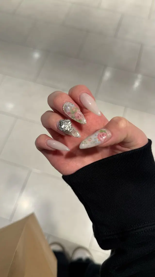 ネイル ハンドネイル &h MAKIのネイルデザイン