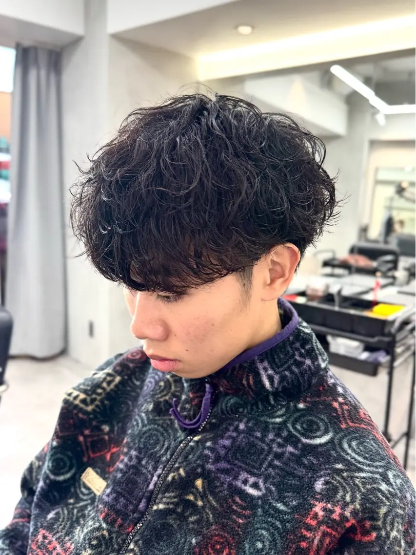パーマ メンズ フェザーパーマ メンズパーマ スペインカール 波巻きパーマ ニュアンスパーマ カット パーマ 大宮/メンズパーマ 関勇也のヘアスタイル