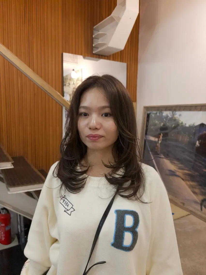 セミロング アオキ サキ💫のヘアスタイル