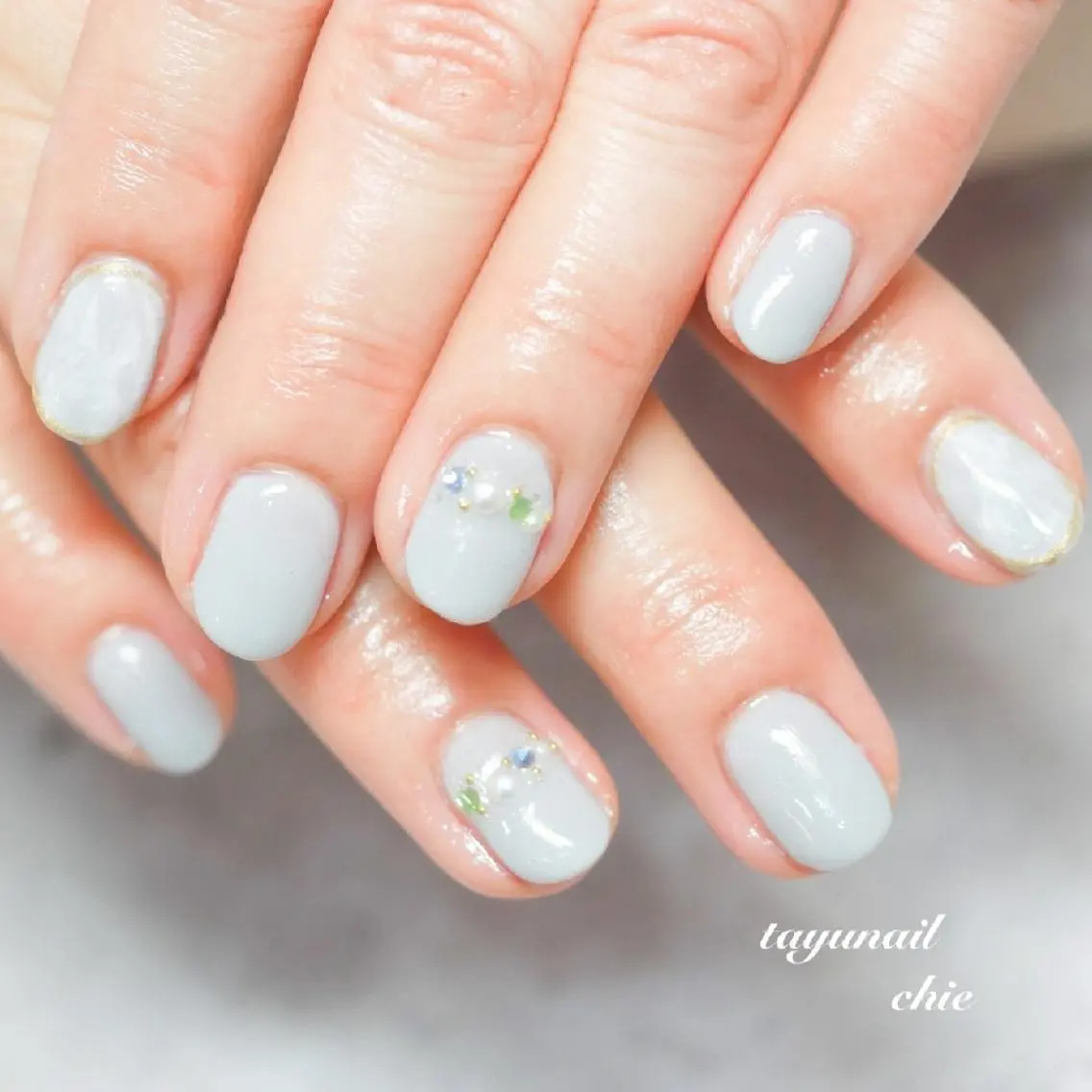 ネイル ブルー ジェルネイル キラキラネイル パラジェル 春ネイル ネイルサロン 【たゆnail】のネイルデザイン