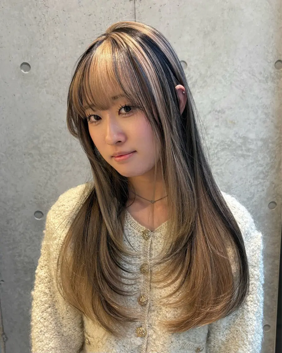 ロング カラー Saki/レイヤー/ 韓国/透明感カラーのヘアスタイル