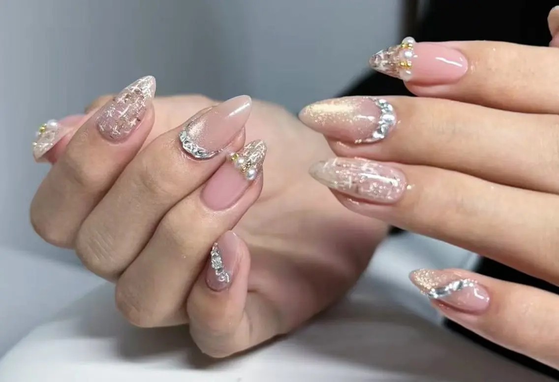 ネイル アートネイル ジェルネイル マグネットネイル Lu nailsalonのネイルデザイン