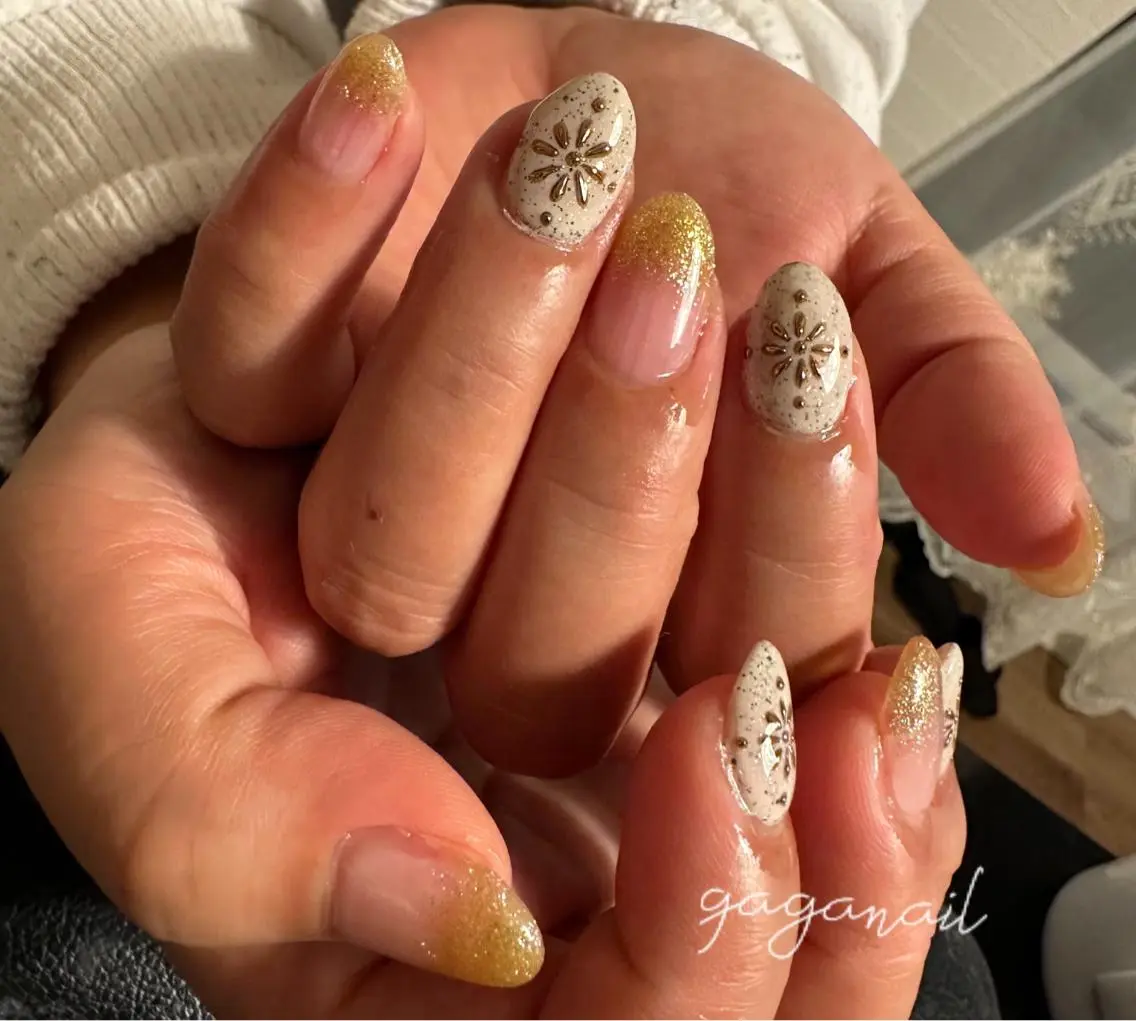 ネイル 長さ出し 持ち込み nailsalon gagaのネイルデザイン