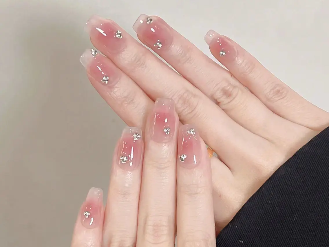 モテ可愛い💕ほろ酔いチークネイル💅¥7980 →¥6980の写真