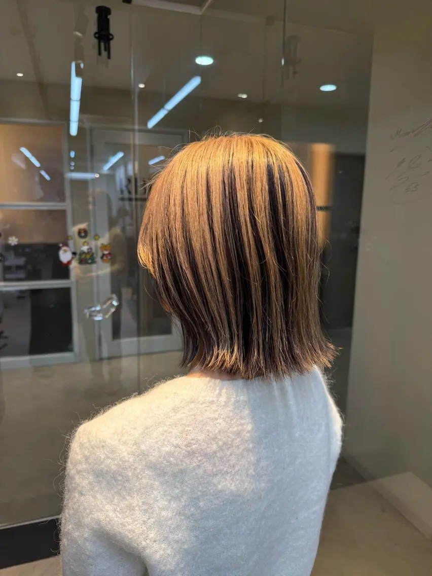 ショート カラー ベージュカラー グレージュ カット ヘアカラー 吉川 慶斗のヘアスタイル