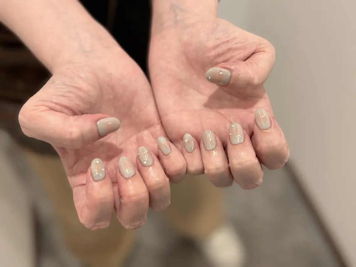 ネイル チークネイル フレンチネイル ジェルネイル ロングネイル マグネットネイル nail sideraのネイルデザイン