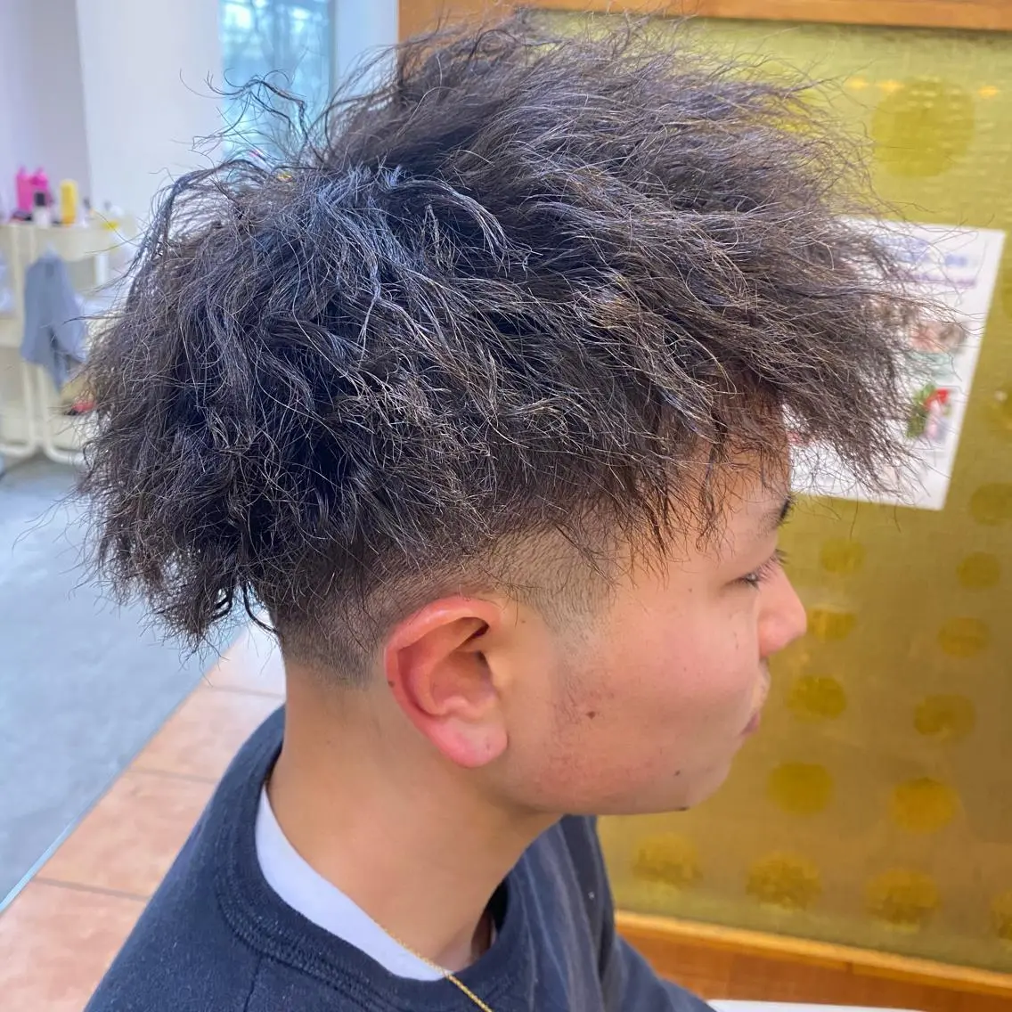 ショート パーマ メンズ メンズパーマ メンズツイストパーマ ツイストパーマ カット ヘアカラー ヘッドスパ メンズ/韓国レイヤー /透明感カラー那須野のヘアスタイル