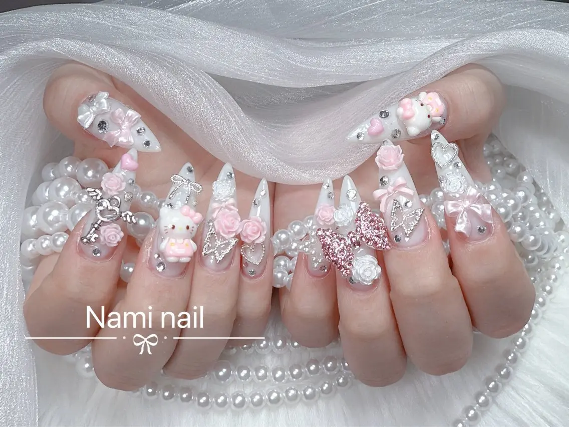 ネイル 長さ出し ガーリー 韓国ネイル ロングネイル 持ち込み ハンドネイル Nami nail salonのネイルデザイン