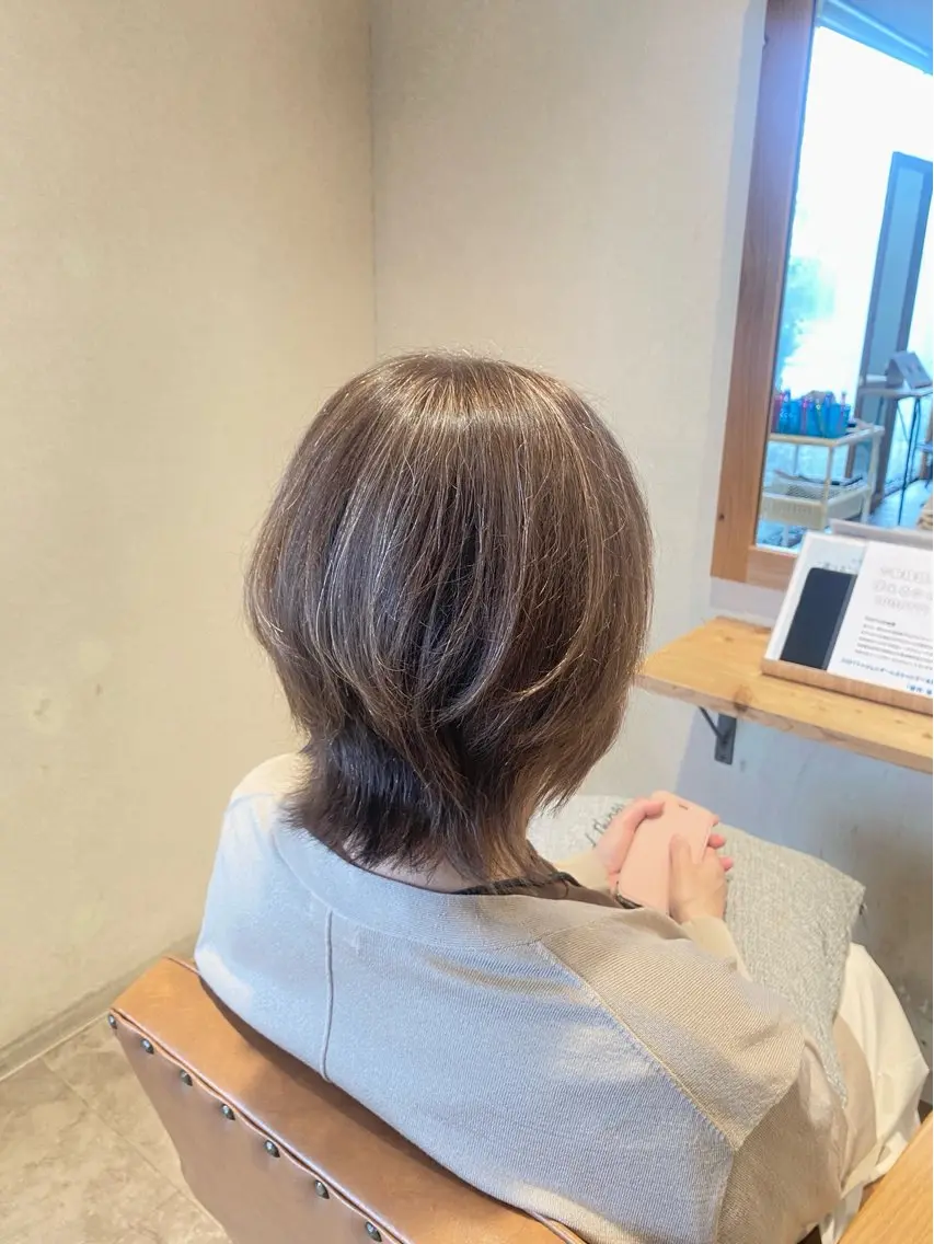 ショート ハイライト カット ヘアカラー トリートメント 酸性ストレート/ブリ ーチなしWカラー河本のヘアスタイル