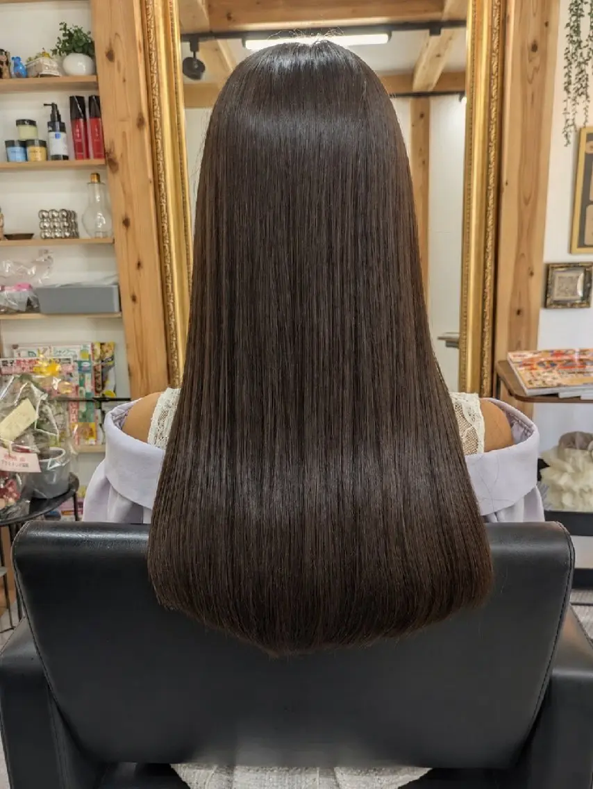 カットカラー+色持ち内部補修トリートメントの写真