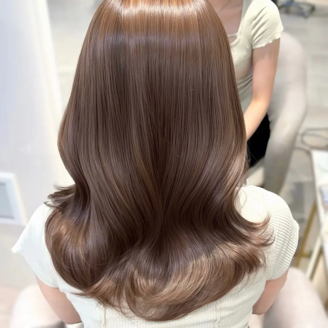 ミディアム カット ヘアカラー トリートメント 顔周り/レイヤー/ 銀座/kaede🎀のヘアスタイル