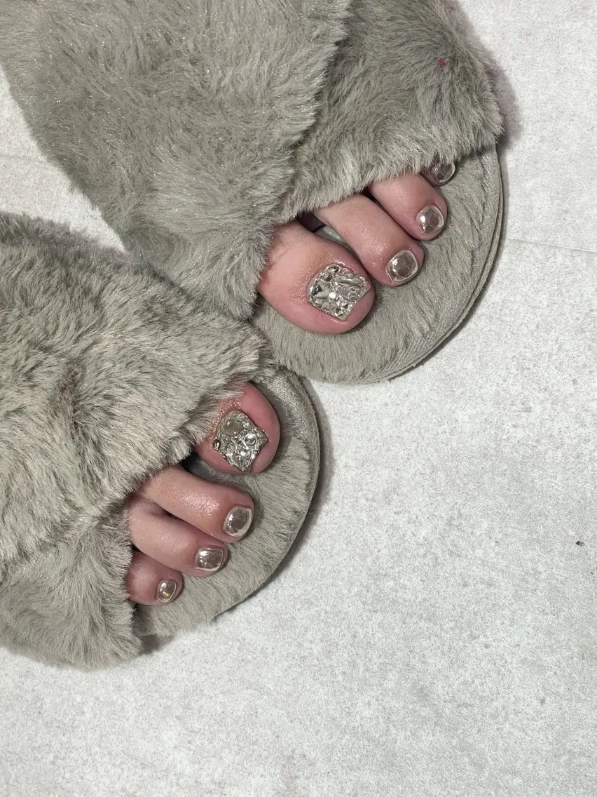 ネイル フットネイル nail salon Luanaのネイルデザイン